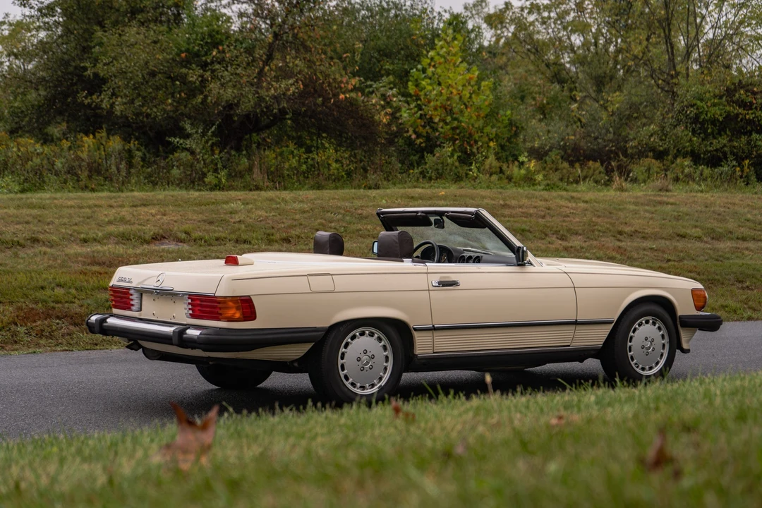 1987 Mercedes-Benz R107 SL-Class - Image 9 of 31