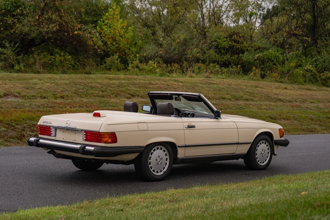 1987 Mercedes-Benz R107 SL-Class - Image 8 of 31