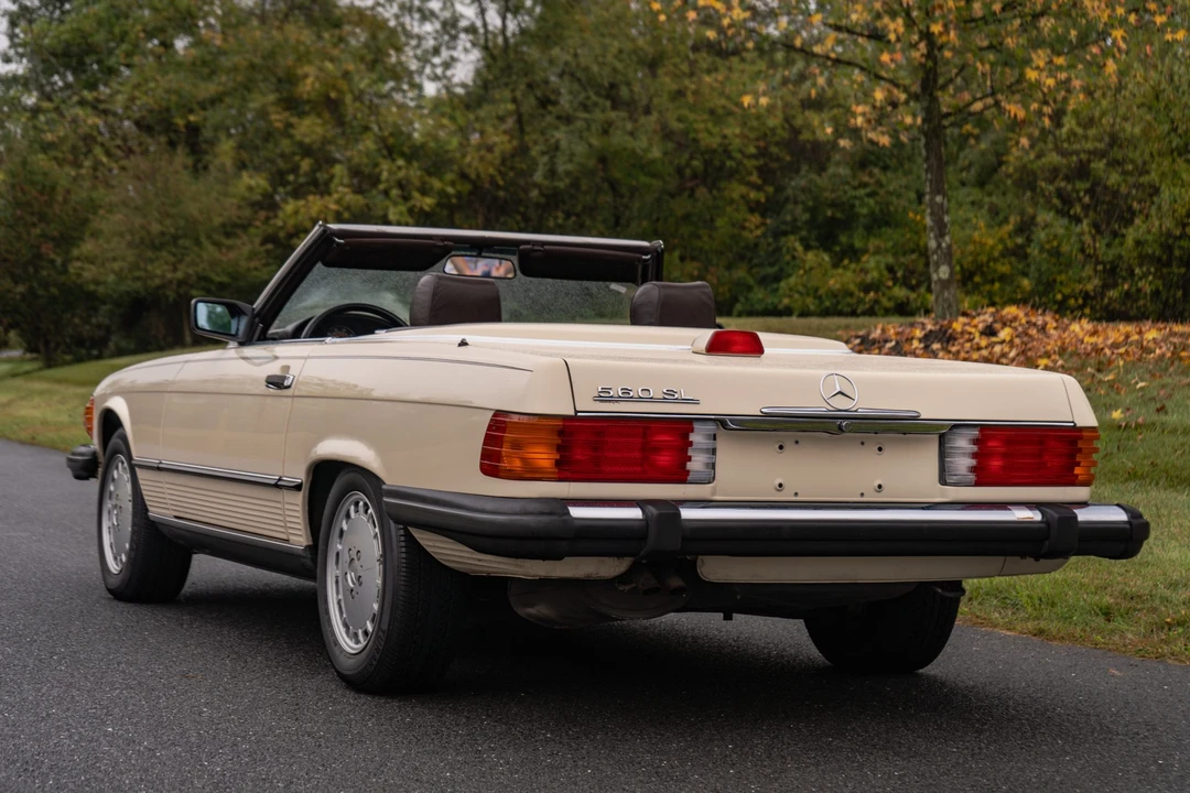 1987 Mercedes-Benz R107 SL-Class - Image 11 of 31