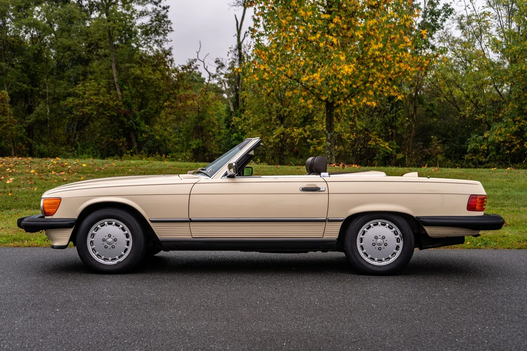 1987 Mercedes-Benz R107 SL-Class - Image 12 of 31