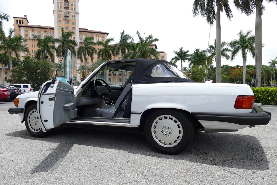 1987 Mercedes-Benz R107 SL-Class - Image 8 of 31