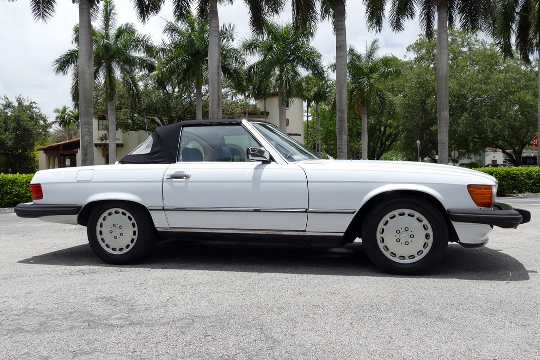 1987 Mercedes-Benz R107 SL-Class - Image 16 of 31
