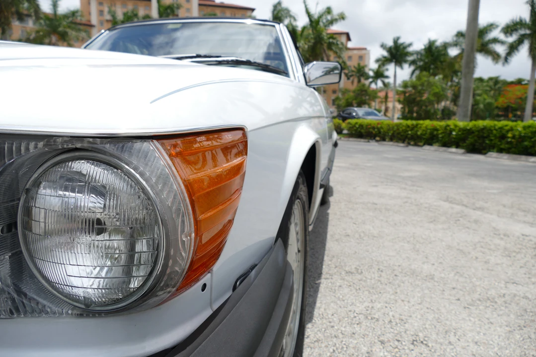 1987 Mercedes-Benz R107 SL-Class - Image 24 of 31