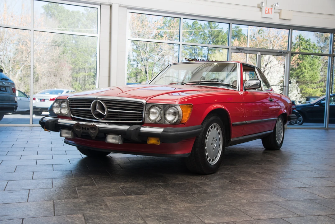 1987 Mercedes-Benz R107 SL-Class - Image 2 of 31