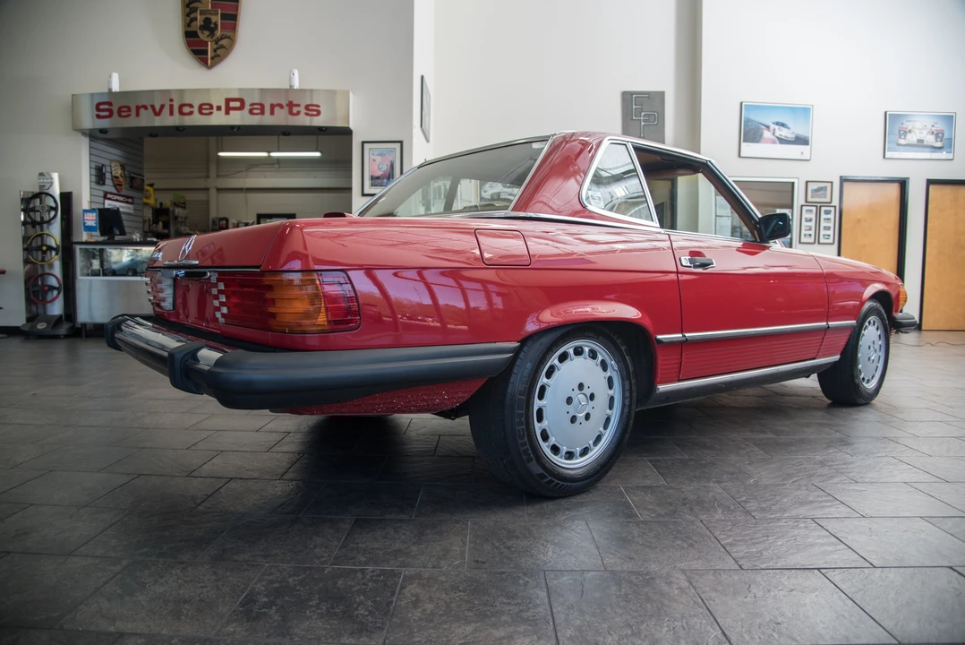 1987 Mercedes-Benz R107 SL-Class - Image 18 of 31