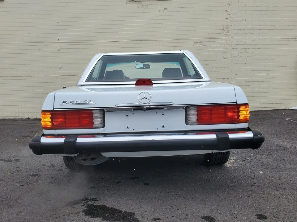 1987 Mercedes-Benz R107 SL-Class - Image 24 of 31