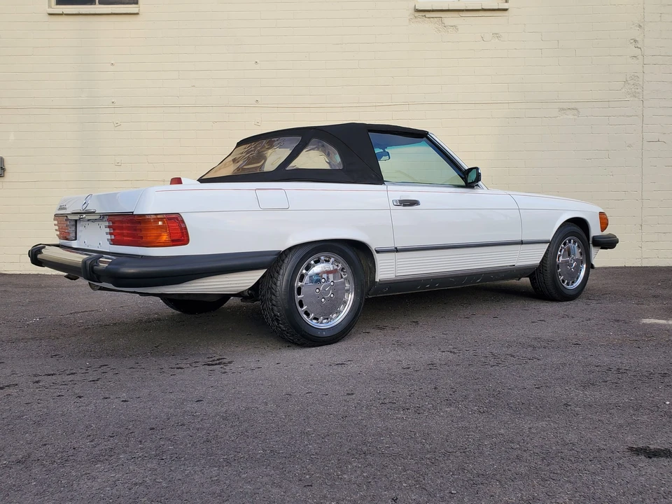 1987 Mercedes-Benz R107 SL-Class - Image 17 of 31