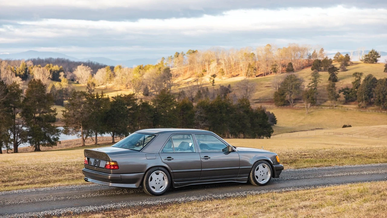 1987 Mercedes-Benz W124 E-Class - Image 12 of 31
