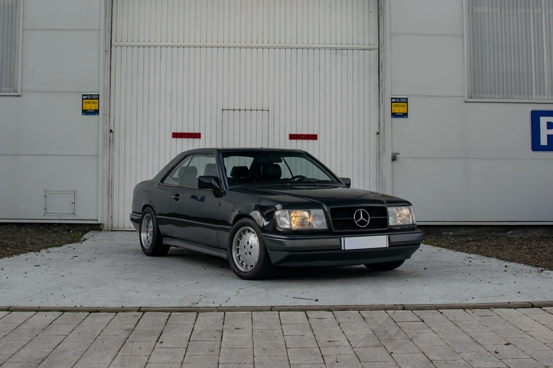 1995 Mercedes-Benz W124 E-Class - Image 4 of 31