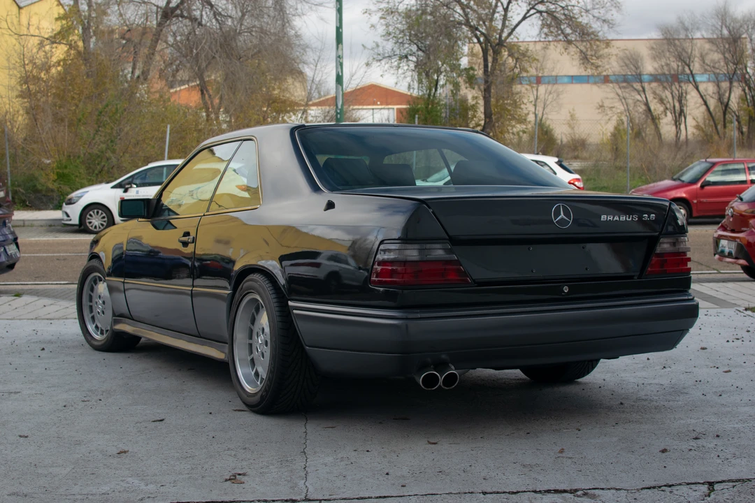 1995 Mercedes-Benz W124 E-Class - Image 14 of 31