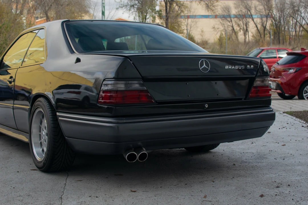 1995 Mercedes-Benz W124 E-Class - Image 25 of 31