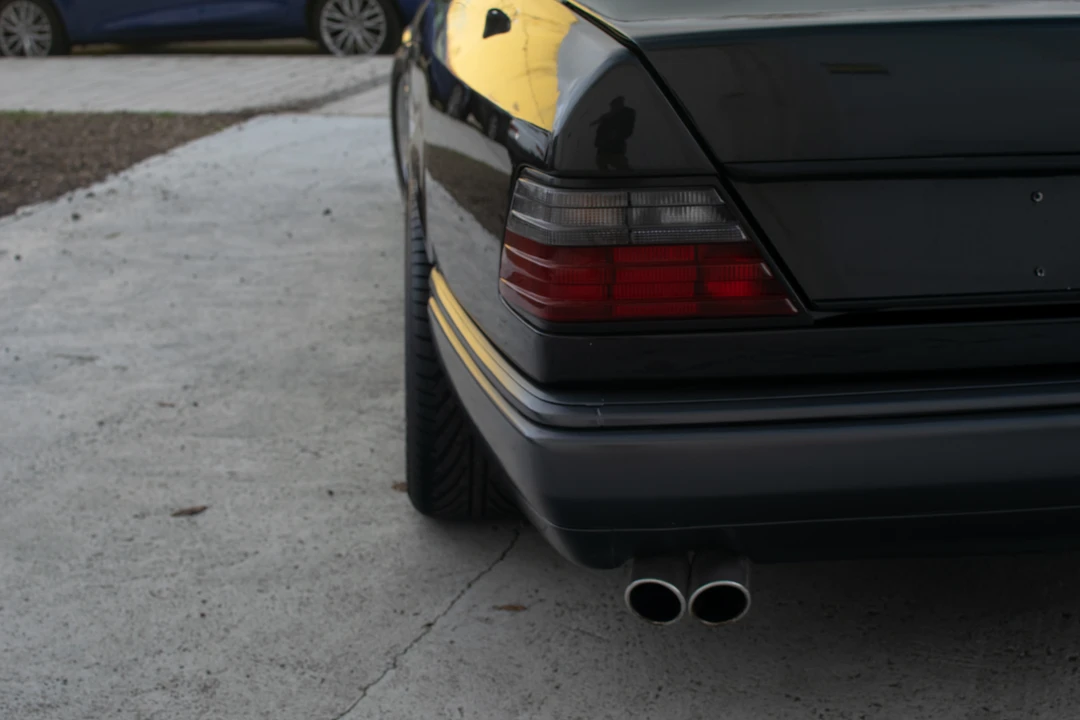 1995 Mercedes-Benz W124 E-Class - Image 28 of 31