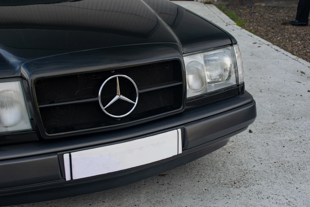 1995 Mercedes-Benz W124 E-Class - Image 18 of 31