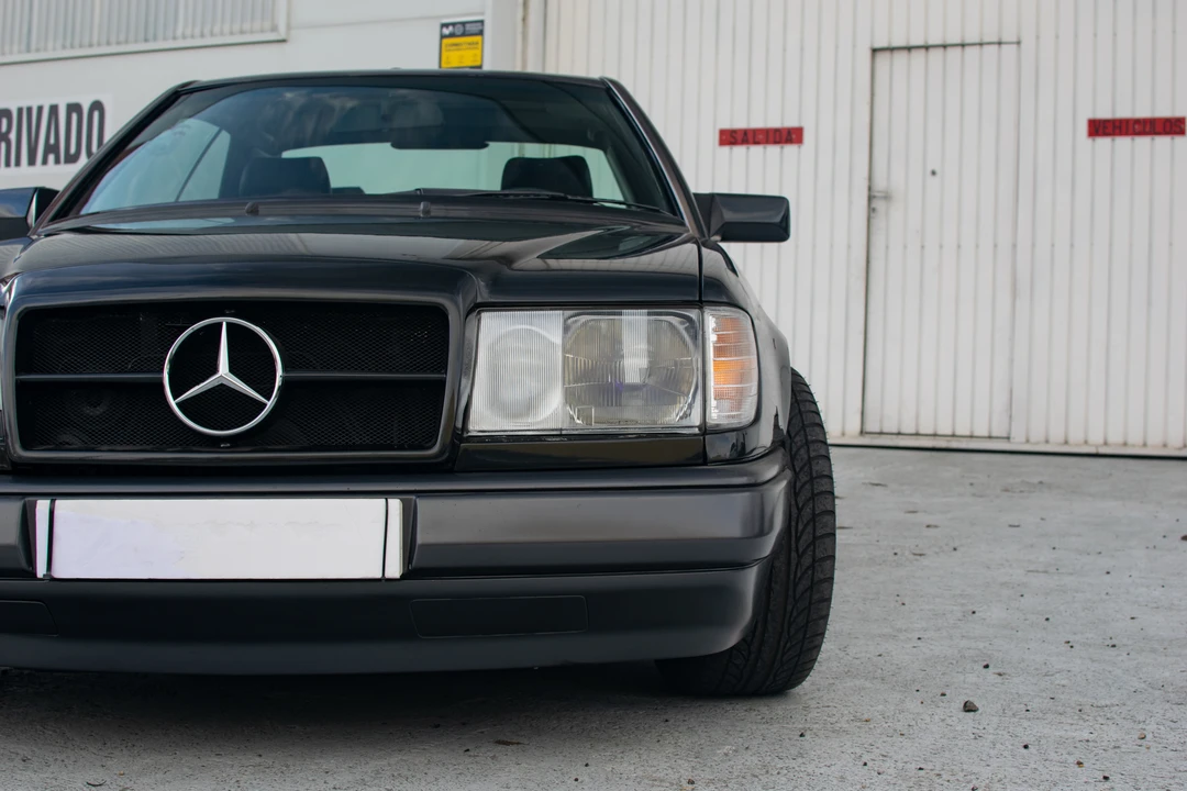 1995 Mercedes-Benz W124 E-Class - Image 19 of 31