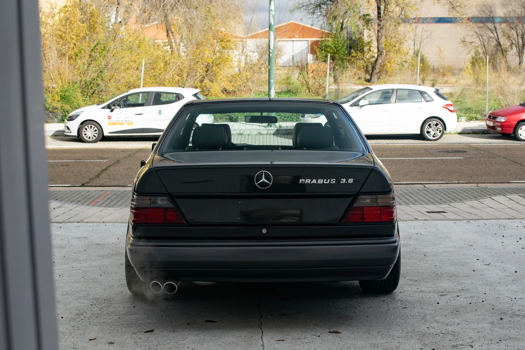 1995 Mercedes-Benz W124 E-Class - Image 7 of 31