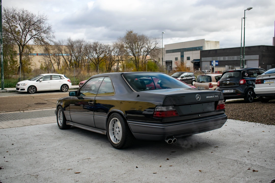 1995 Mercedes-Benz W124 E-Class - Image 8 of 31
