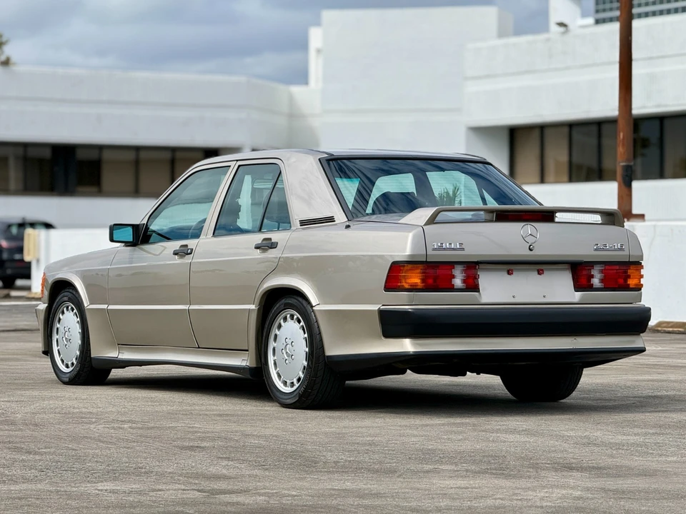 1987 Mercedes-Benz 190E - Image 3 of 21