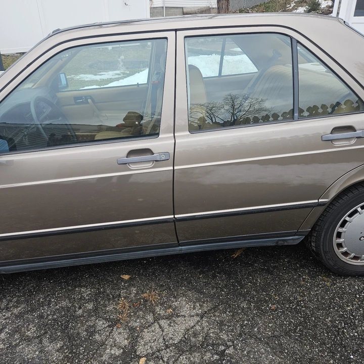 1987 Mercedes-Benz W124 E-Class - Image 9 of 21