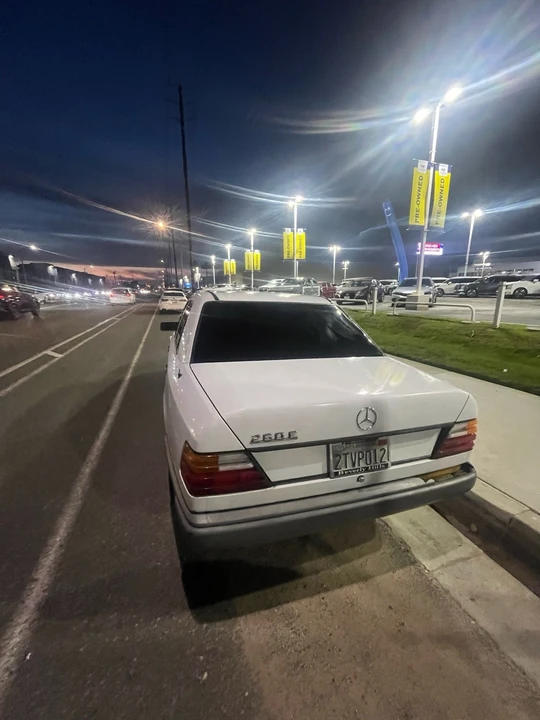 1987 Mercedes-Benz W124 E-Class - Image 6 of 19