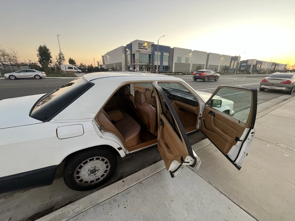 1987 Mercedes-Benz W124 E-Class - Image 5 of 19