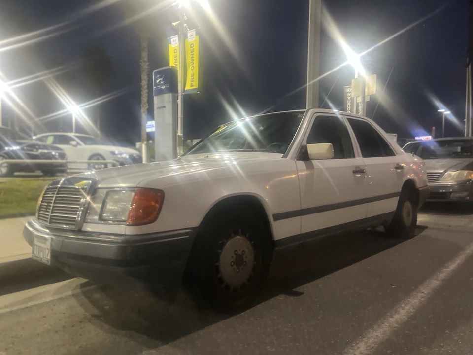 1987 Mercedes-Benz W124 E-Class - Image 8 of 19