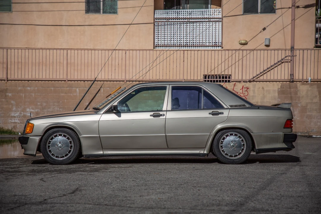 1987 Mercedes-Benz W124 E-Class - Image 6 of 21