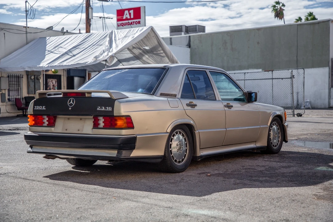 1987 Mercedes-Benz W124 E-Class - Image 8 of 21