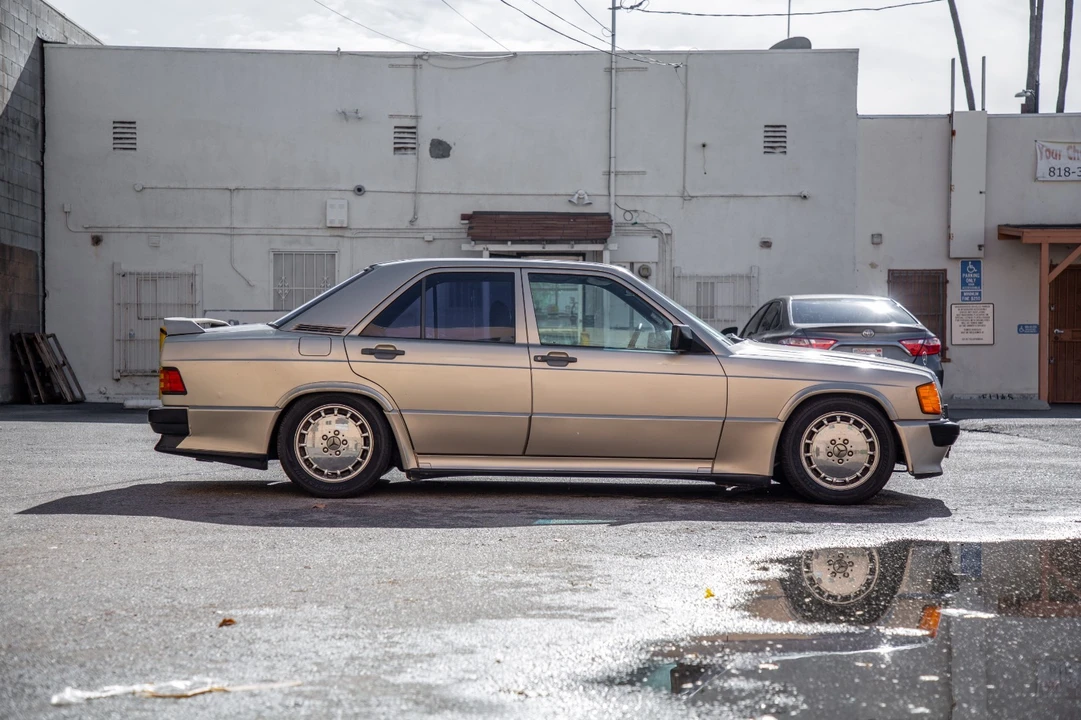 1987 Mercedes-Benz W124 E-Class - Image 9 of 21