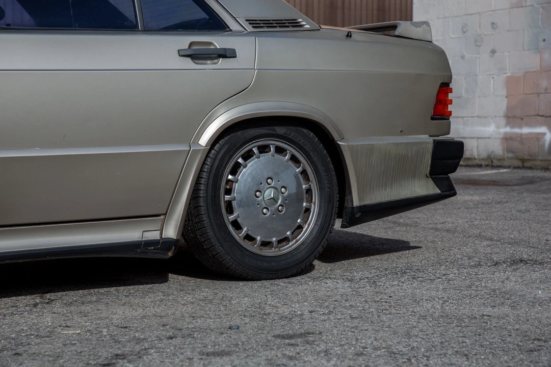 1987 Mercedes-Benz W124 E-Class - Image 19 of 21