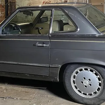 1987 Mercedes-Benz 560 SL