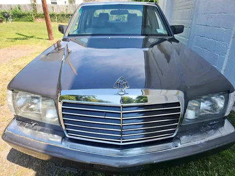 1987 Mercedes-Benz Mercedes-Maybach S-Class 560