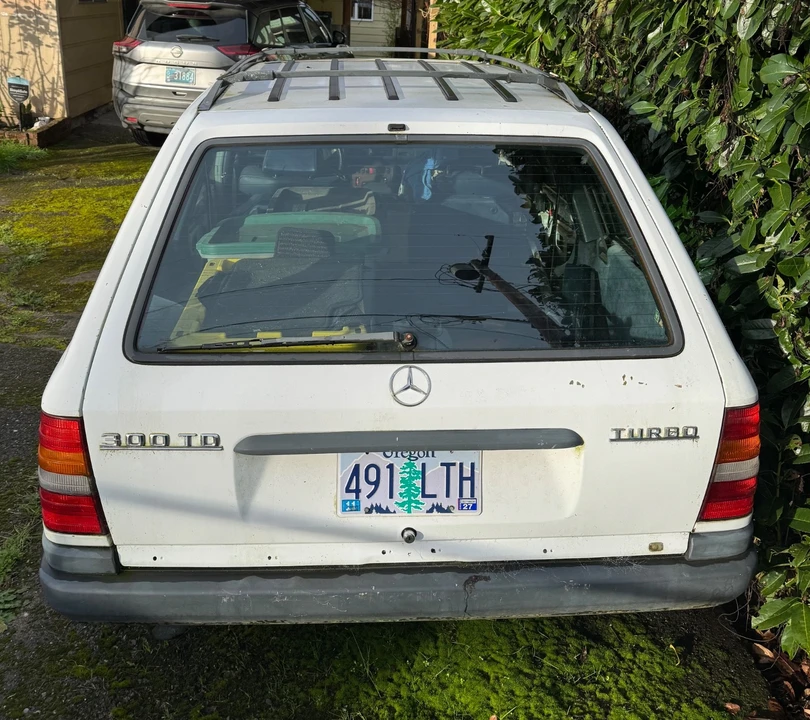 1987 Mercedes-Benz W124 E-Class - Image 3 of 12