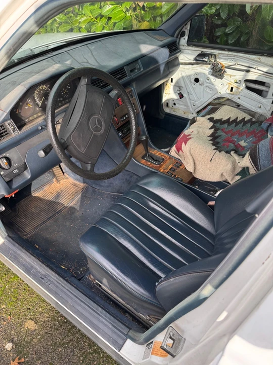 1987 Mercedes-Benz W124 E-Class - Image 4 of 12