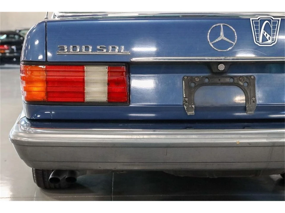 1987 Mercedes-Benz W126 S-Class Sedan - Image 27 of 31