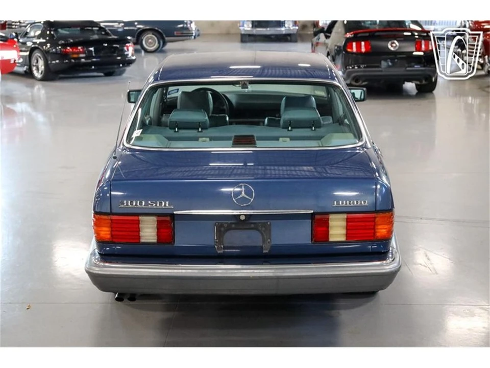 1987 Mercedes-Benz W126 S-Class Sedan - Image 22 of 31