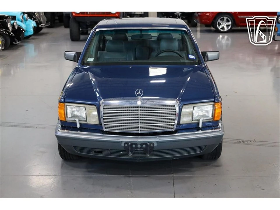 1987 Mercedes-Benz W126 S-Class Sedan - Image 3 of 31