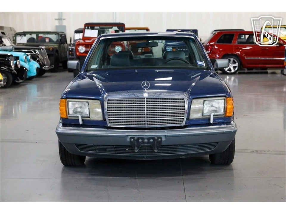 1987 Mercedes-Benz W126 S-Class Sedan - Image 4 of 31