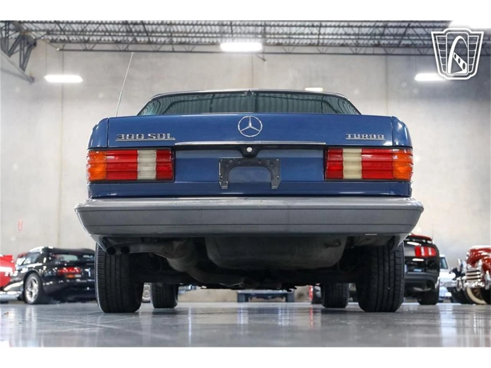 1987 Mercedes-Benz W126 S-Class Sedan - Image 24 of 31
