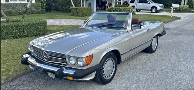 1987 Mercedes-Benz SL 560 SL