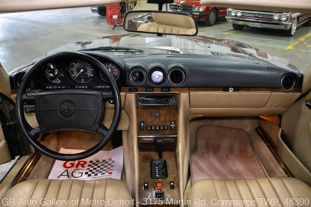 1987 Mercedes-Benz R107 SL-Class - Image 16 of 31