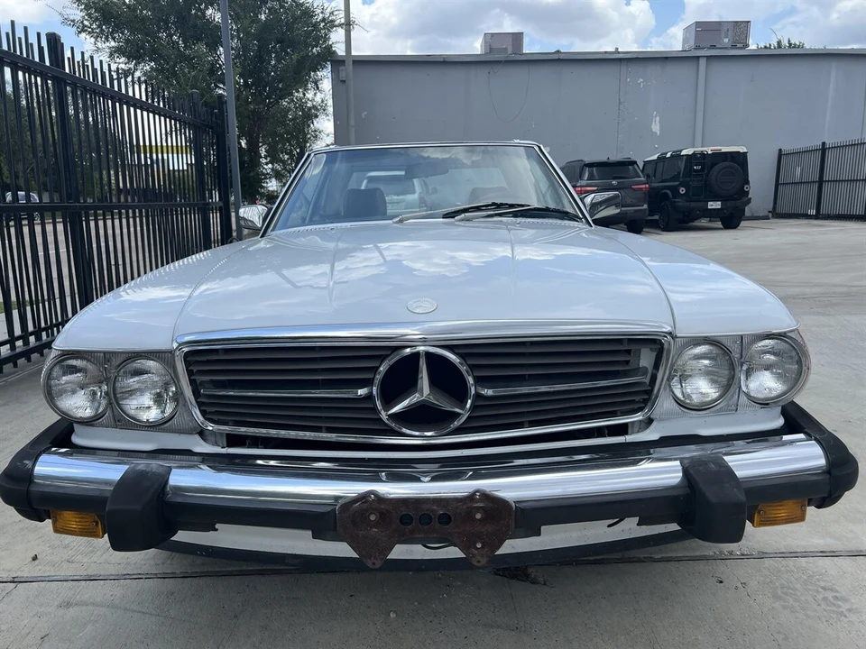 1987 Mercedes-Benz R107 SL-Class - Image 2 of 24
