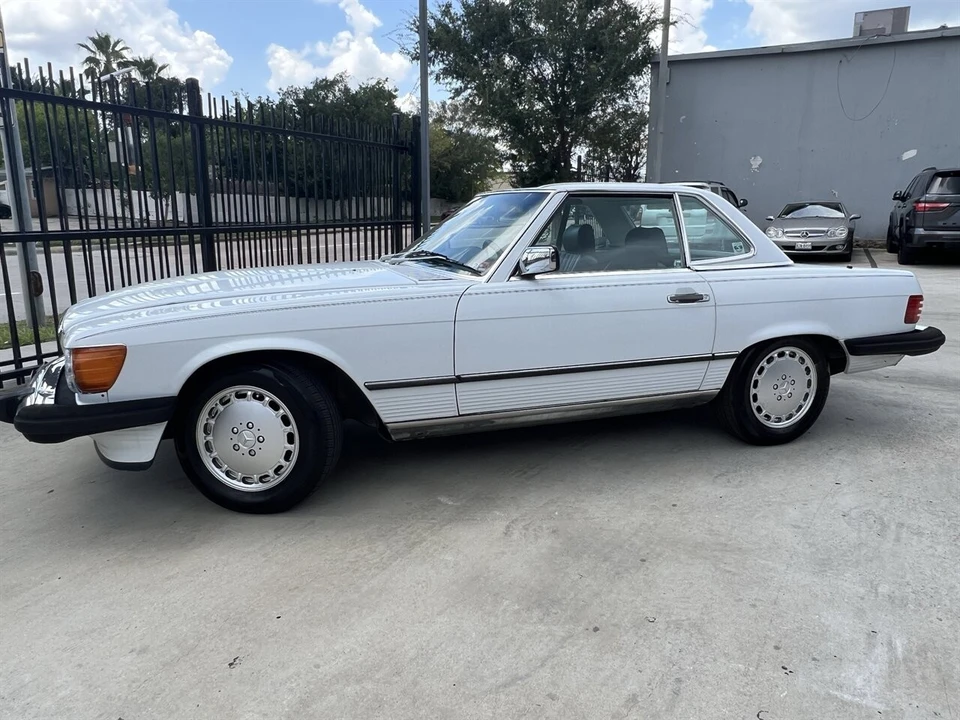 1987 Mercedes-Benz R107 SL-Class - Image 13 of 24