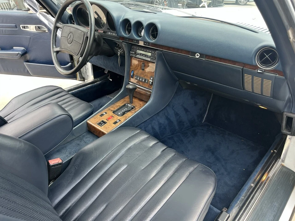 1987 Mercedes-Benz R107 SL-Class - Image 20 of 24