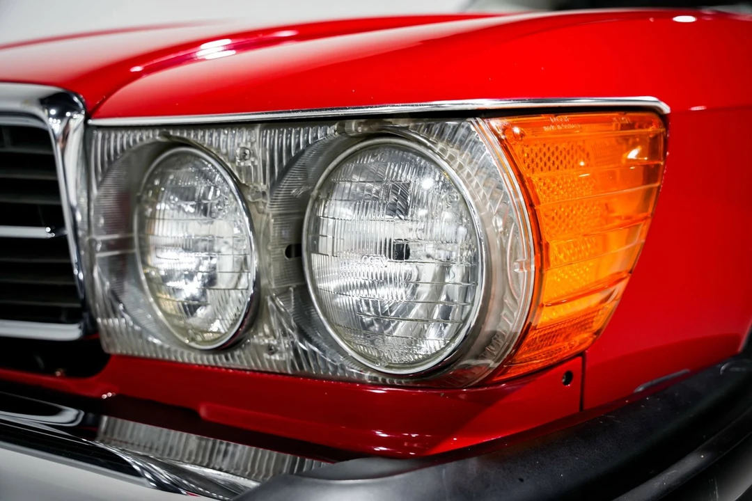 1987 Mercedes-Benz R107 SL-Class - Image 28 of 31