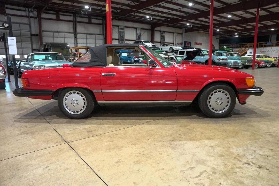 1987 Mercedes-Benz R107 SL-Class - Image 25 of 31