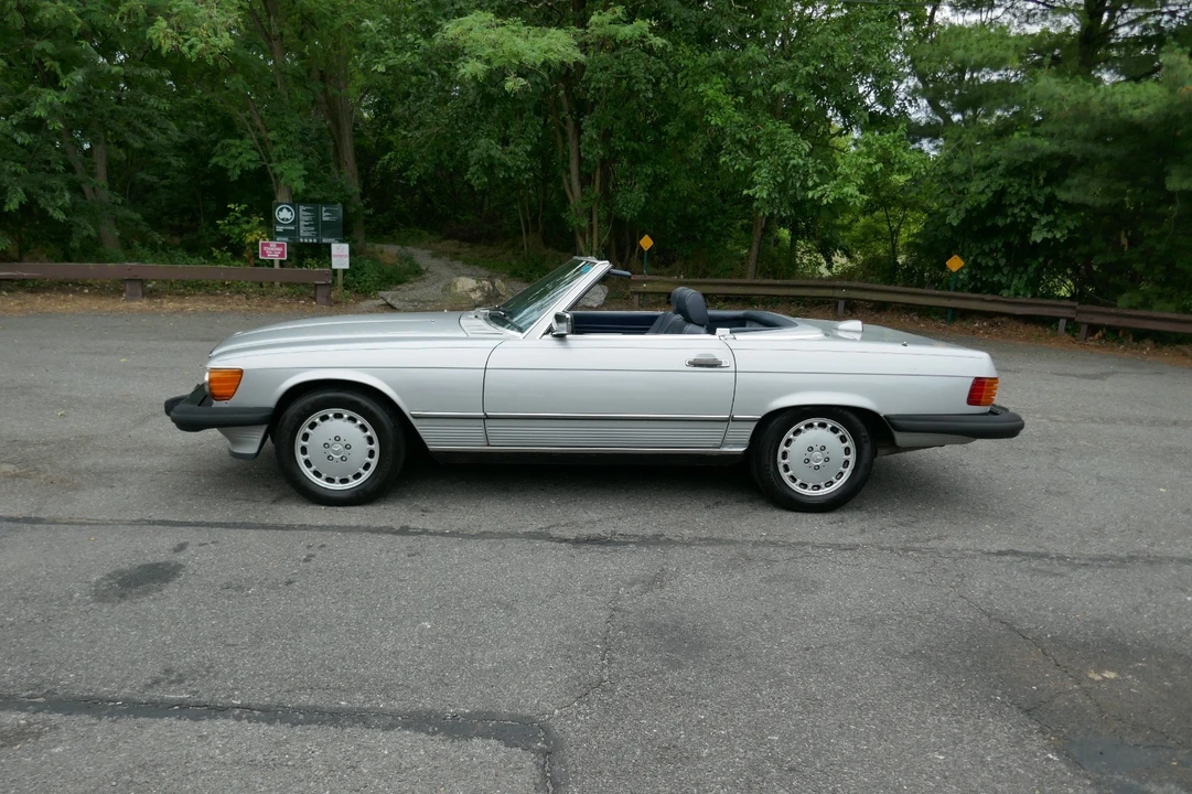 1987 Mercedes-Benz R107 SL-Class - Image 3 of 31