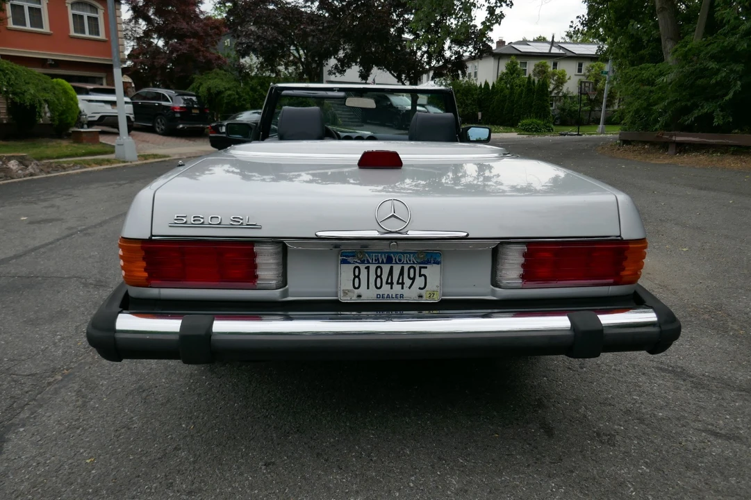 1987 Mercedes-Benz R107 SL-Class - Image 11 of 31