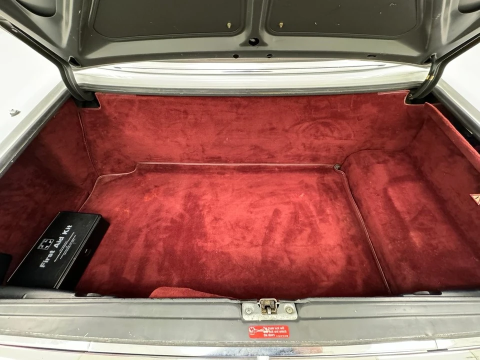 1987 Mercedes-Benz R107 SL-Class - Image 25 of 31