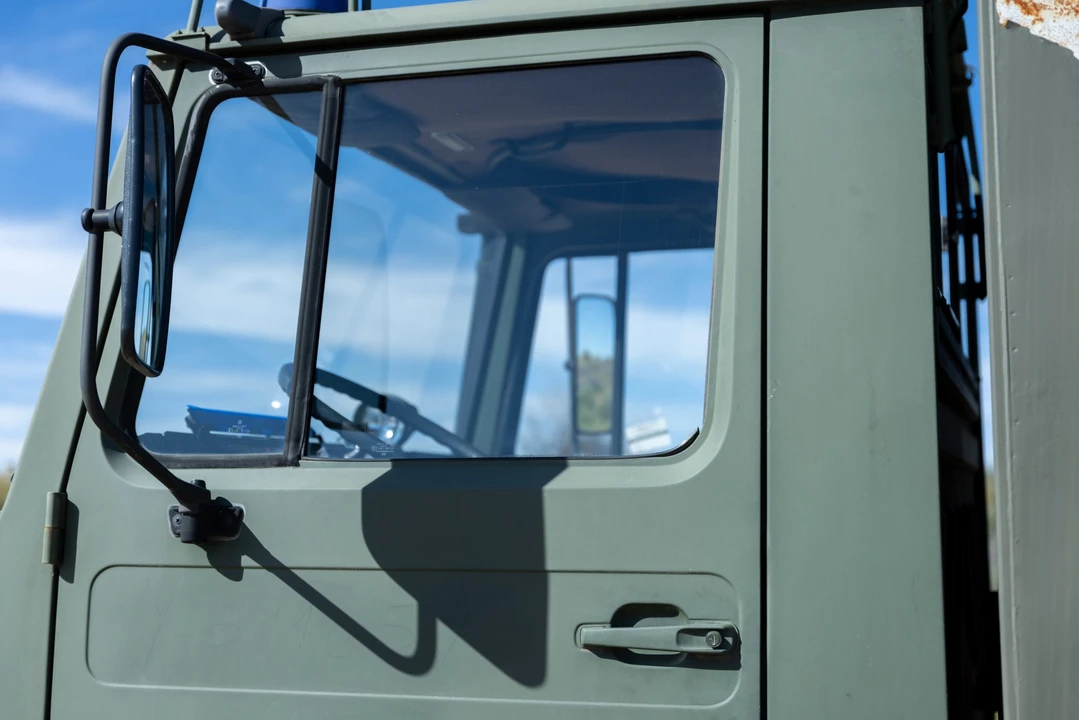 1987 Mercedes-Benz Unimog - Image 25 of 31