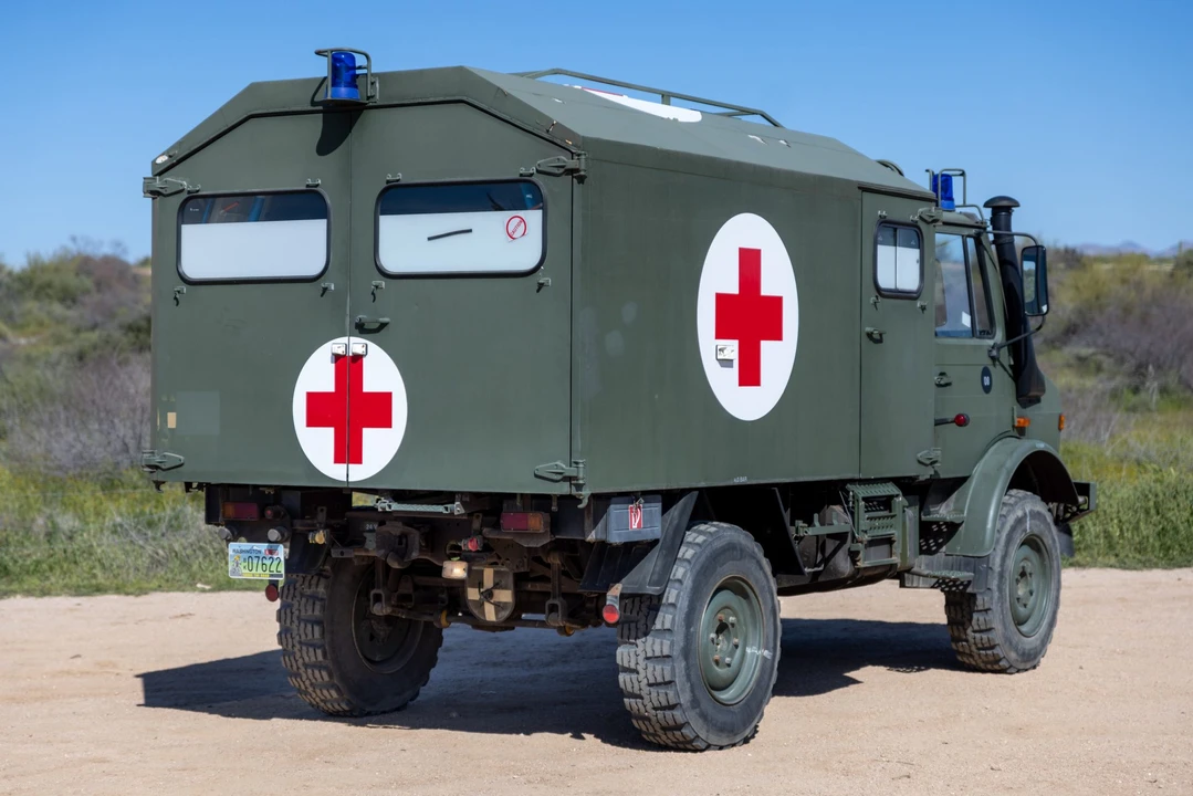 1987 Mercedes-Benz Unimog - Image 3 of 31